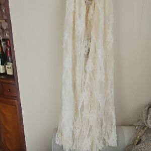 Elegant Lace Maxi Dress